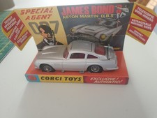 James Bond Aston Martin DB5 Silver Version Corgi Reissue