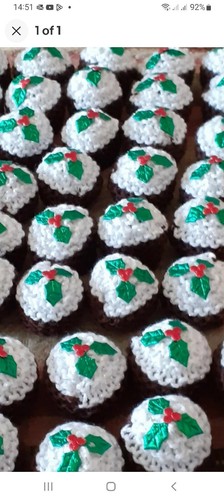 Hand knitted ferrero - hand,