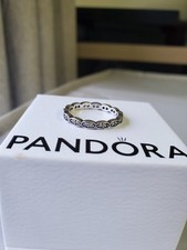 Pandora sparkling leaves