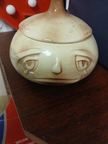 Sylvac sad onion pot vintage - sylvac,