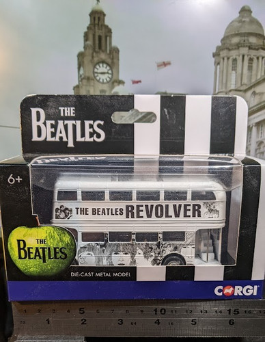 Corgi classics beatles - corgi,