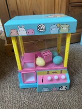Original Moj Moj Claw Machine with 6 Squishies Eggs Playset Lights Sounds Arcade