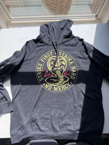 Bioworld cobra kai hoodie - bioworld,