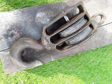 VINTAGE BLOCK and TACKLE PULLY FOR ROPE