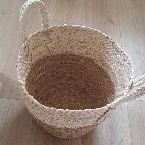 Round woven seagrass - woven,