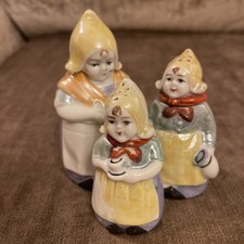 Vintage Dutch style figures