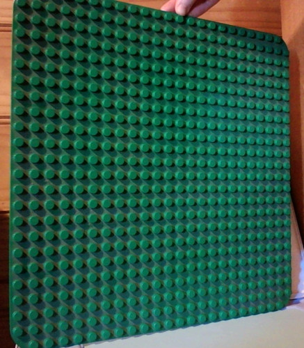 One large duplo - large,