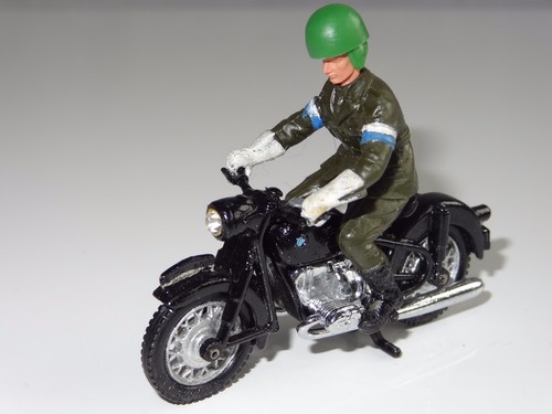 Britains motorcycle - (w),