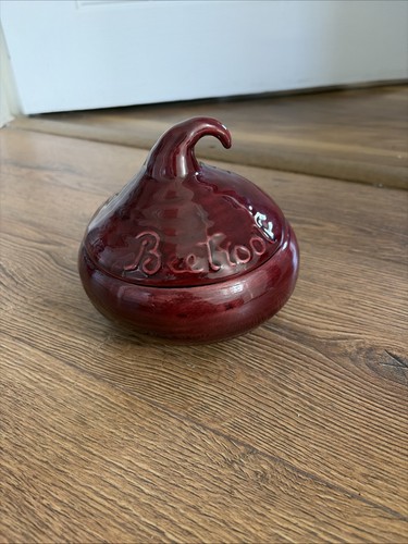 Vintage ceramic beetroot pot - ceramic, /
