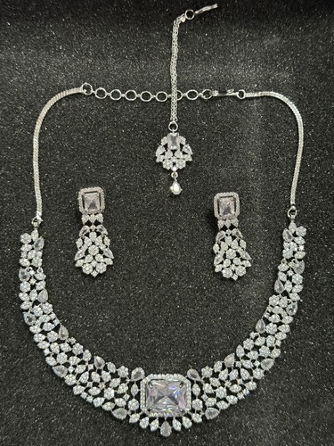 Reduced premium silver base - silver,