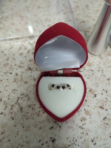 9ct gold sapphire and - 9ct,