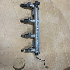 Vauxhall VX 220 Z22SE 2.2 fuel rail and injectors