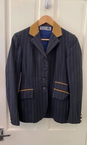 Equiport pinstripe show - pinstripe,