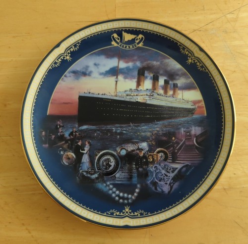 Titanic queen the ocean - of,