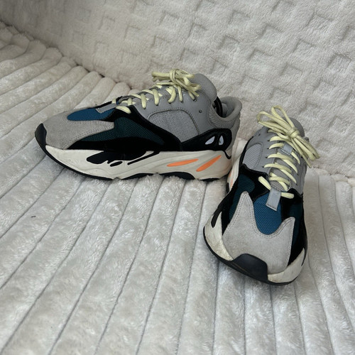 Adidas yeezy boost 700 - boost, wave