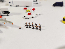 40x Orange AIRPORT GROUND