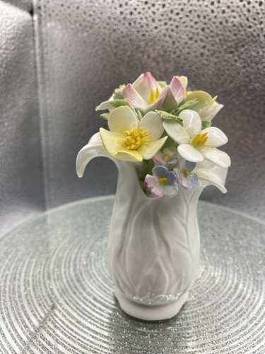 Royal doulton ornament bone - doulton,