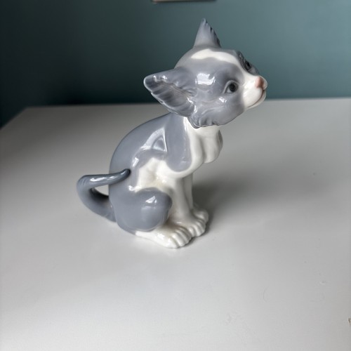 Lladro cat figurine feed - lladro,