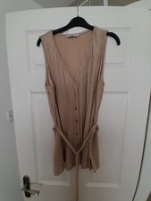 Lovely fine knit light gold waistcoat, tie waist size 16. NWOT