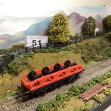 Hornby 00 Gauge R131 Girder Flat Wagon + 4 Wheel Sets Load. See Des (51)