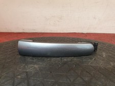 SKODA RAPID OFFSIDE FRONT DOOR HANDLE 2013 5 DOOR HATCH GREY