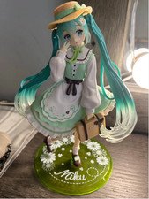 Hatsune Miku Country Figure
