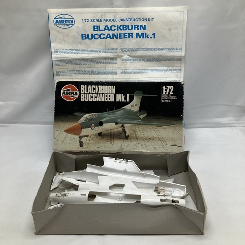 Airfix blackburn buccaneer - -,