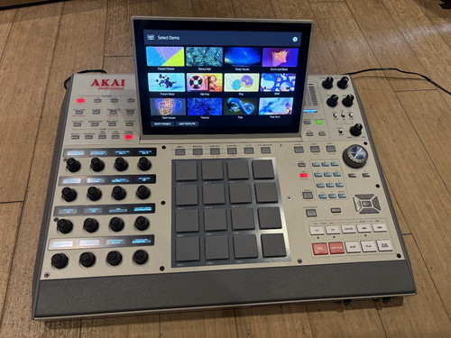 Akai mpc mint - mpc, x