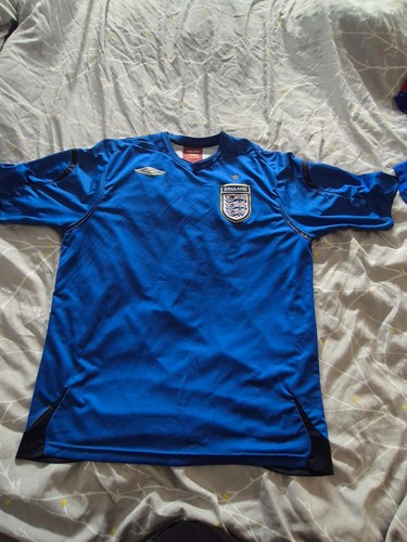 England 2006 away - 2006/08,