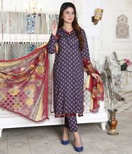 Asian Pakistani Women