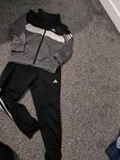 Boys Adidas Tracksuit Age 6-7