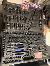 Halfords Advanced 200 Piece Socket Set lifetime guarantee black edition complete