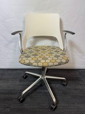 Kinnarps Hexagon Pattern Chair (9AB-4DE-3A7)