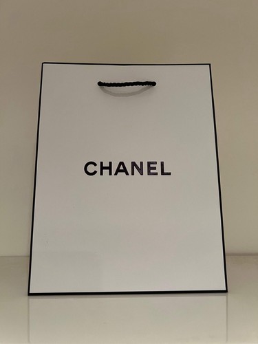 Chanel white paper - white,