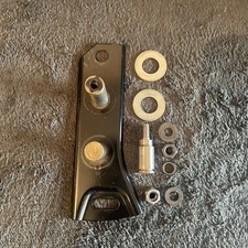 Qualcast pulley mounting plate 35s/14s/43s/17s suffolk punch - Lawnmower parts