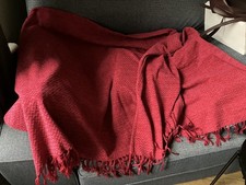 Marks & Spencer bed couch throw size 150cm x 200cm large hot pink burgundyBNWT 