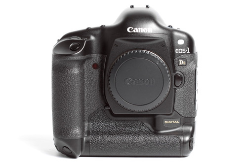 Canon eos body - canon, dslr