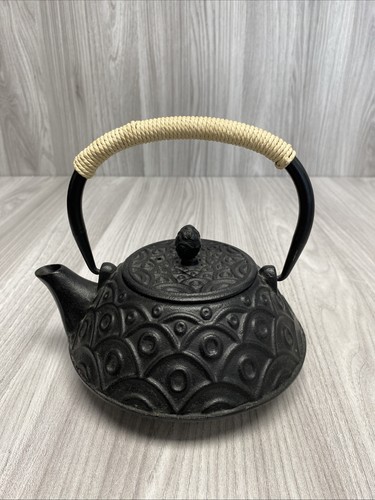 Detailed cast iron - detailed,