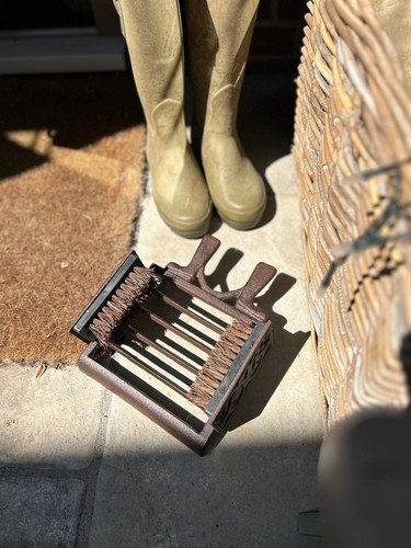 Cast iron boot jack - jack, &