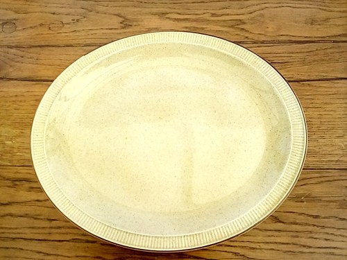 Poole pottery broadstone beige - poole,