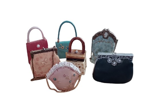 Collectable ceramic handbag - 7,