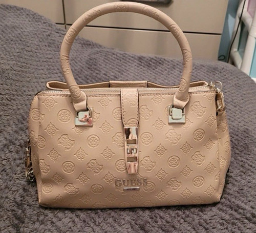 Guess beige logo - guess,