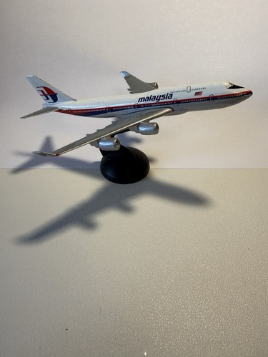 Malaysian airlines boeing 747 - malaysian,