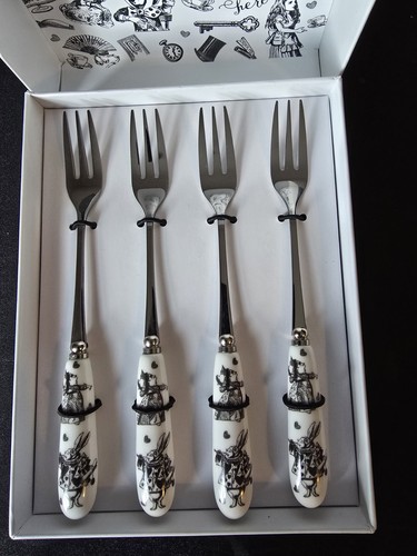 Alice wonderland set of - in,