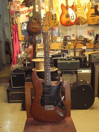 Fender stratocaster used - fender,