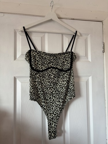Women pretty little - women’s, thing