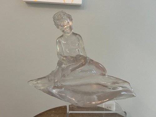 Vintage dorothy thorpe resin - vintage,