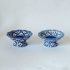 Set 2 Vintage Tai Pedistal Handpainted Bowls White & Blue