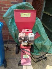 titan 6.5 hp garden chipper/
