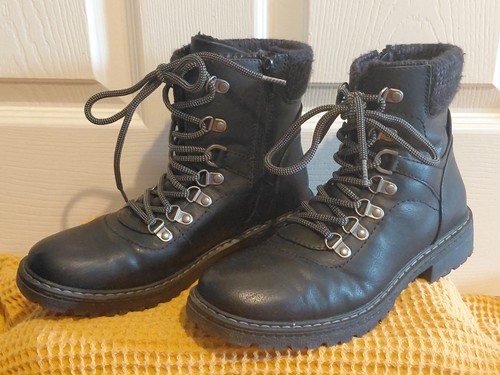 Ladies size lovely - 5, black